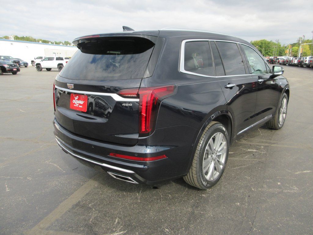 Certified 2021 Cadillac XT6 Premium Luxury FWD image 6