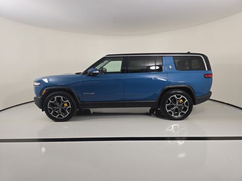 Used 2024 Rivian R1S Adventure Quad AWD/4WD image 2