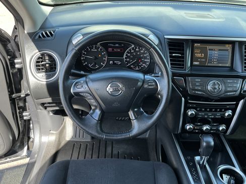 Used 2014 Nissan Pathfinder SV AWD/4WD image 12