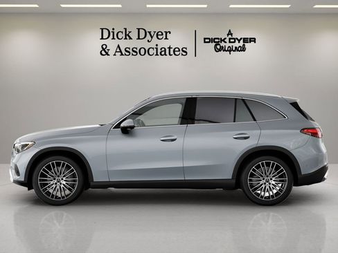 Used 2026 Mercedes-Benz GLC 300 image 29