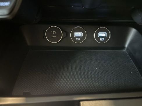 Used 2023 Genesis G70 2.0T AWD/4WD image 98