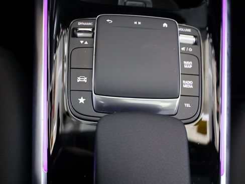 Used 2023 Mercedes-Benz GLA 250 4MATIC image 23