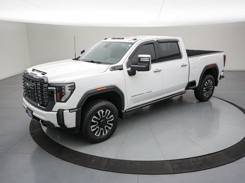 Used 2024 GMC Sierra 2500 Denali Ultimate AWD/4WD image 10