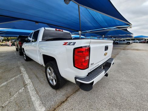 Used 2018 Chevrolet Silverado 1500 LT w/ Texas Edition image 3