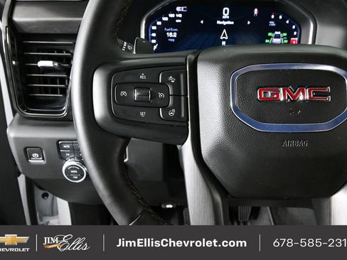 Used 2024 GMC Sierra 1500 AT4 w/ Technology Package image 11