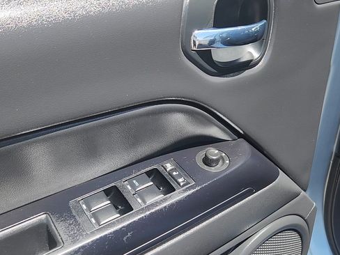 Used 2014 Jeep Patriot Sport AWD/4WD image 7