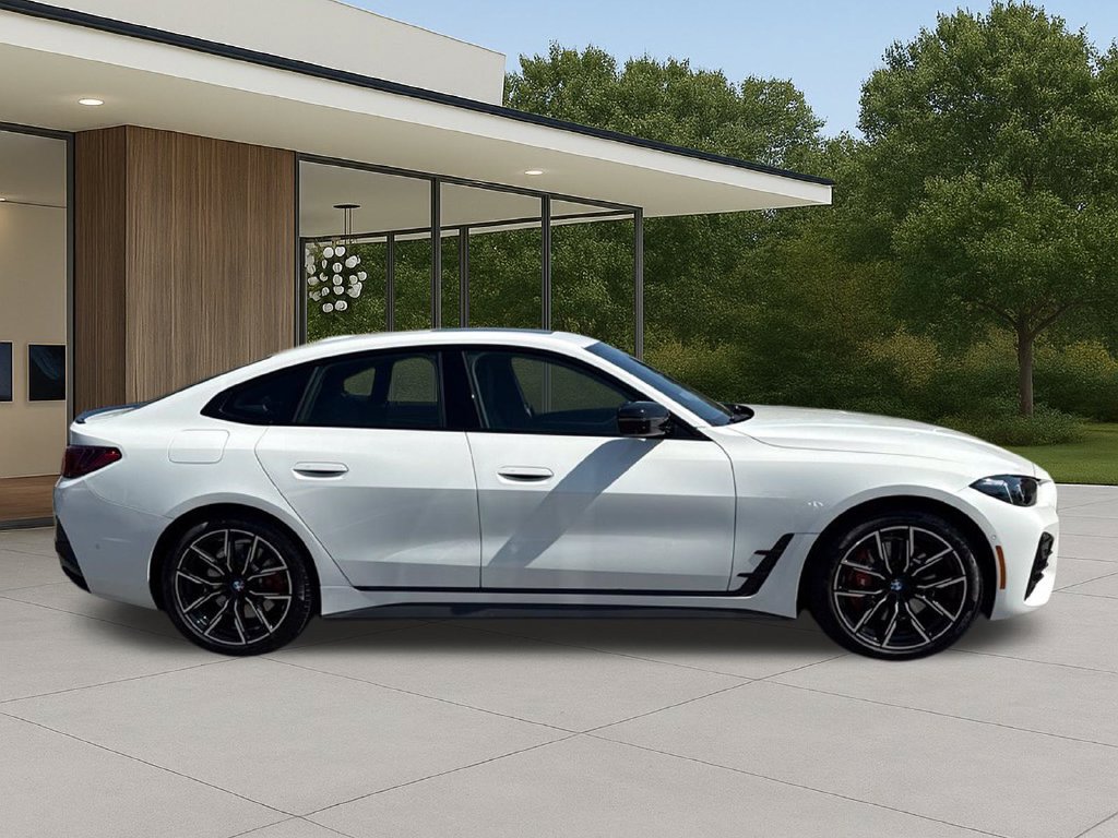 Used 2026 BMW 430i w/ M Sport Package RWD image 7