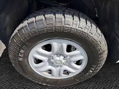 Certified 2025 Toyota Tundra SR w/ SR Tow Package AWD/4WD image 11