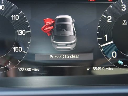 Used 2024 Land Rover Discovery S AWD/4WD image 23