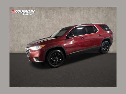 Used 2018 Chevrolet Traverse LT image 1