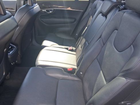 Used 2018 Volvo XC90 T5 Momentum w/ Convenience Package AWD/4WD image 21