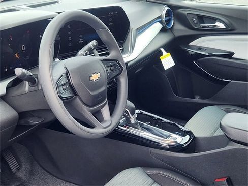 New 2026 Chevrolet Trax LT image 18