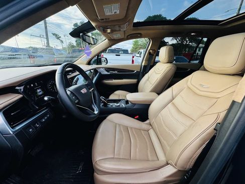 Used 2025 Cadillac XT6 Premium Luxury w/ Platinum Package AWD/4WD image 14