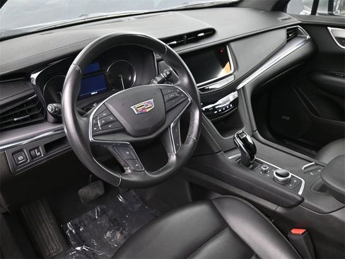 Used 2023 Cadillac XT5 Luxury image 7
