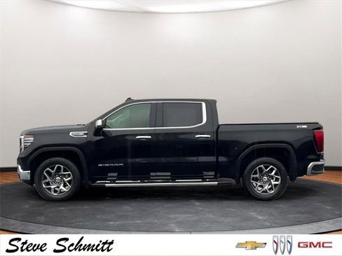 Certified 2022 GMC Sierra 1500 SLT w/ SLT Premium Package image 5