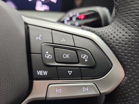 New 2026 Volkswagen Tiguan SE R-Line image 14