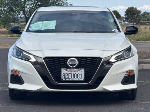 Used 2020 Nissan Altima 2.5 SR w/ Premium Package FWD image 10