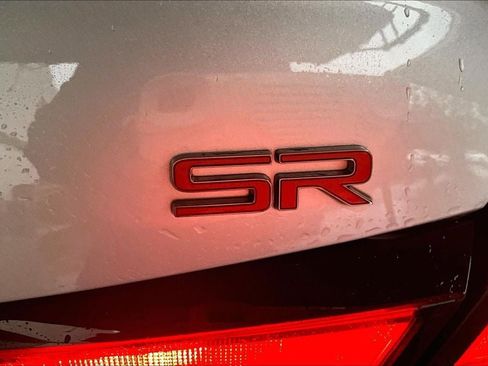 Used 2023 Nissan Altima 2.5 SR w/ SR Premium Package image 7