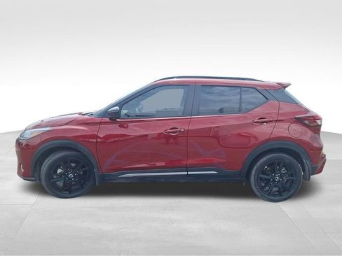 Certified 2024 Nissan Kicks SR w/ SR Premium Package FWD image 5