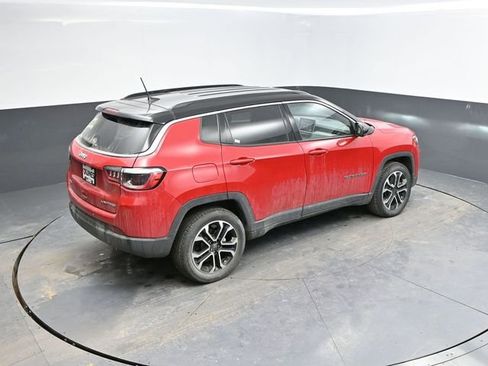 Used 2024 Jeep Compass Limited image 40