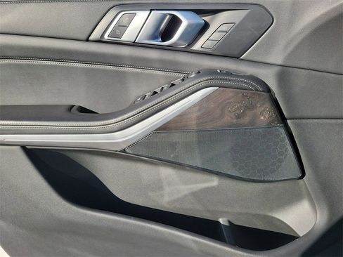 Used 2023 BMW X5 sDrive40i image 15