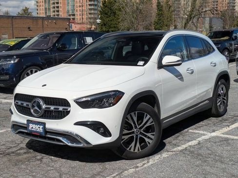 Used 2025 Mercedes-Benz GLA 250 4MATIC image 1