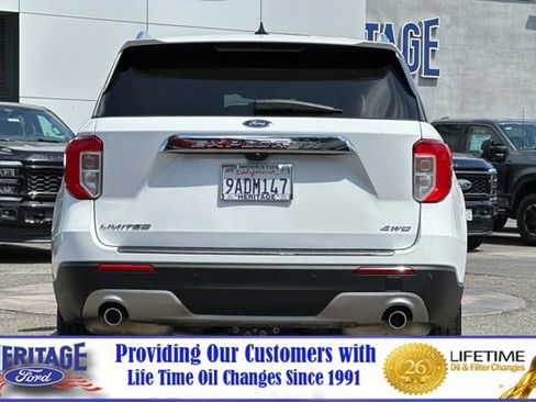 Certified 2022 Ford Explorer Limited w/ Equipment Group 301A image 5