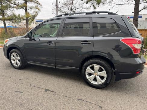 Used 2014 Subaru Forester 2.5i Premium AWD/4WD image 10