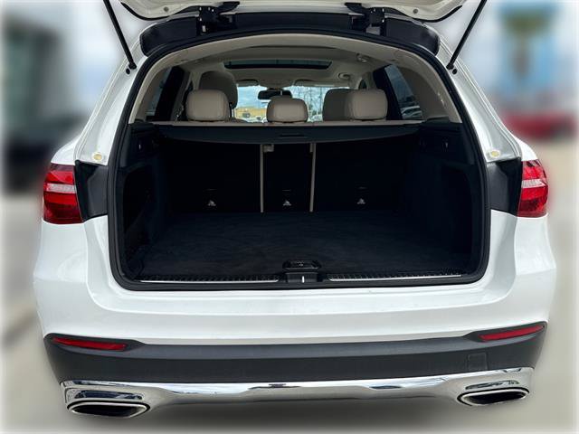 Used 2019 Mercedes-Benz GLC 300 image 7