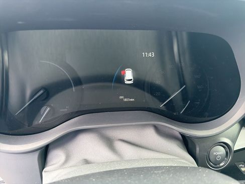 Used 2026 Toyota Sienna XLE AWD/4WD image 13