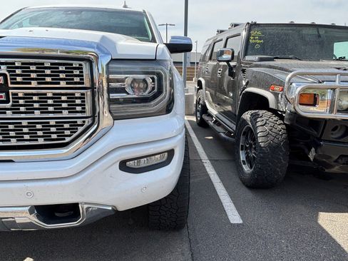Used 2017 GMC Sierra 1500 Denali AWD/4WD image 8