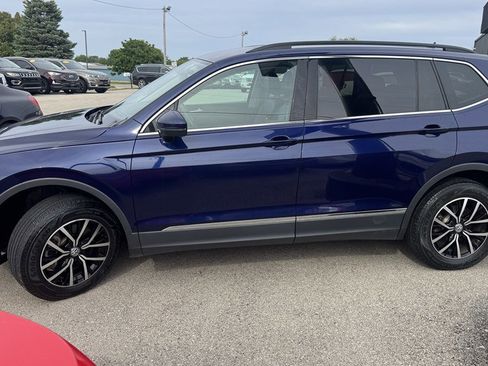 Used 2021 Volkswagen Tiguan SE AWD/4WD image 5