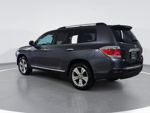 Used 2013 Toyota Highlander Limited AWD/4WD image 6