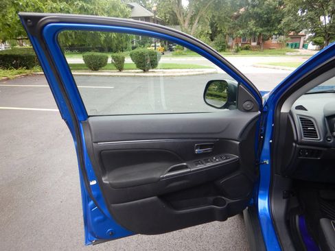 Used 2015 Mitsubishi Outlander Sport SE FWD image 10