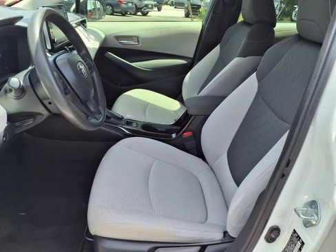 Used 2021 Toyota Corolla LE FWD image 22