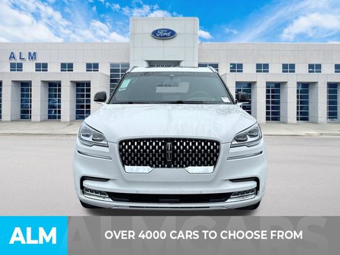 Used 2023 Lincoln Aviator Black Label w/ Class IV Trailer Tow Package image 3