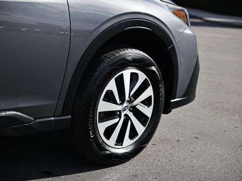 Used 2022 Subaru Outback Premium image 10