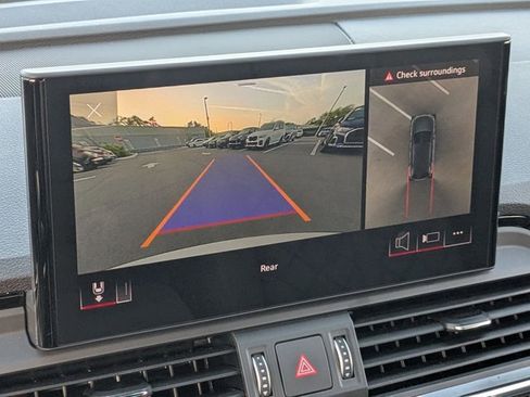 Used 2024 Audi SQ5 Premium Plus image 12