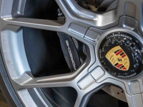 Used 2026 Porsche 911 Carrera T RWD image 13