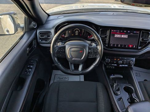 Certified 2025 Dodge Durango GT image 12