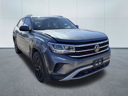 Used 2021 Volkswagen Atlas Cross Sport SE w/ Panoramic Sunroof Package image 5