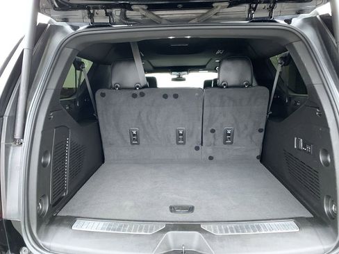 Used 2022 GMC Yukon XL Denali image 14