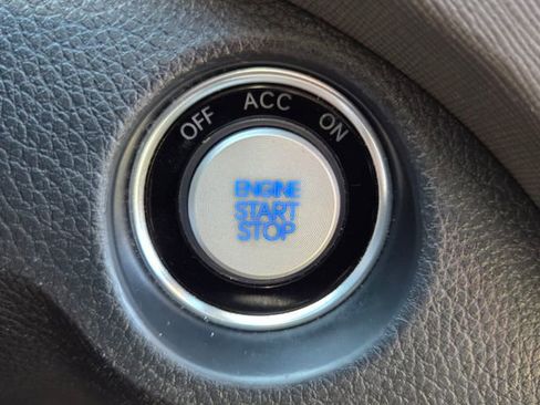 Used 2017 Hyundai Santa Fe SE w/ SE Premium Package 02 image 28