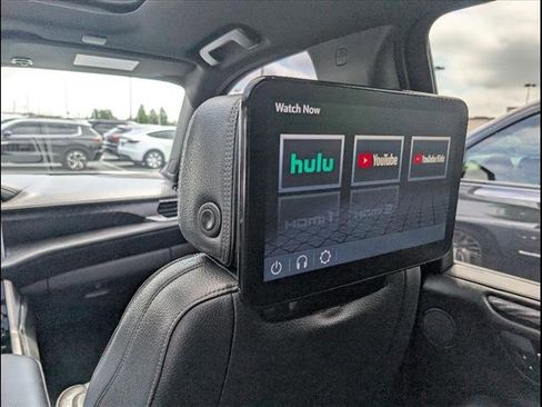 Used 2024 GMC Yukon XL Denali w/ Advanced Technology Package image 26