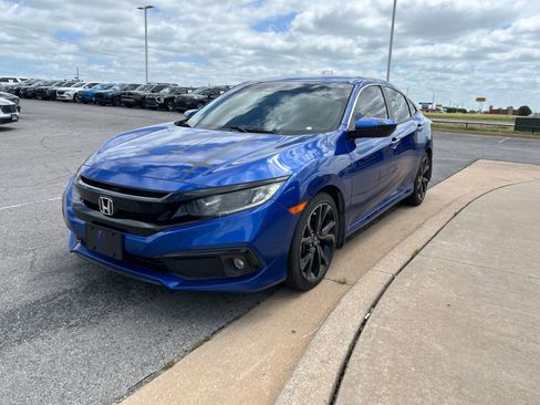 Used 2021 Honda Civic Sport image 1