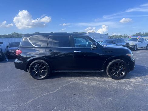 Used 2011 INFINITI QX56 2WD w/ Deluxe Touring Pkg image 4