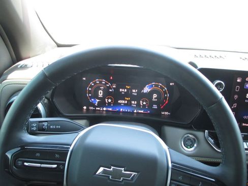 Used 2024 Chevrolet Colorado ZR2 w/ ZR2 Convenience Package III image 26