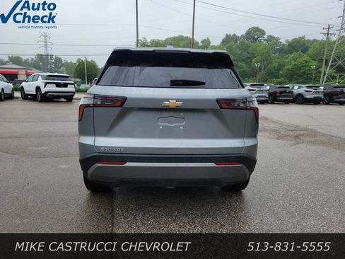 Used 2026 Chevrolet Equinox LT w/ Convenience Package II FWD image 6