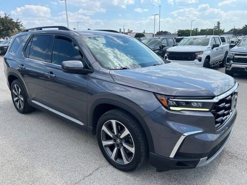 Used 2024 Honda Pilot Elite image 1