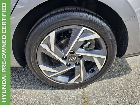 Certified 2025 Hyundai Elantra Limited image 41